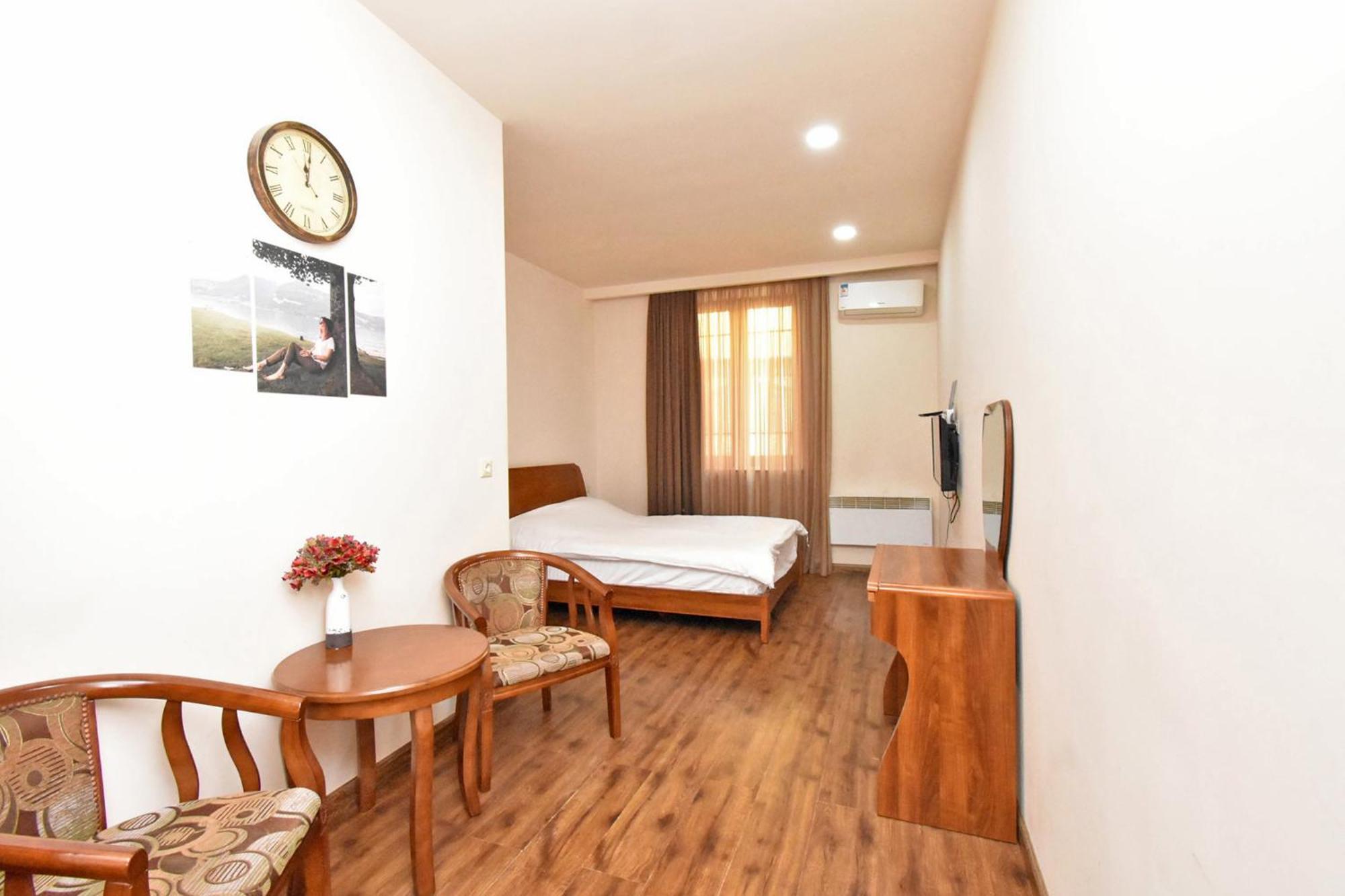 Yars Apartments Ереван Экстерьер фото